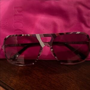 Emilio Pucci print sunglasses with a lightweight metal frame